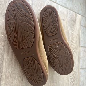 OluKai Nohea Canvas Loafer